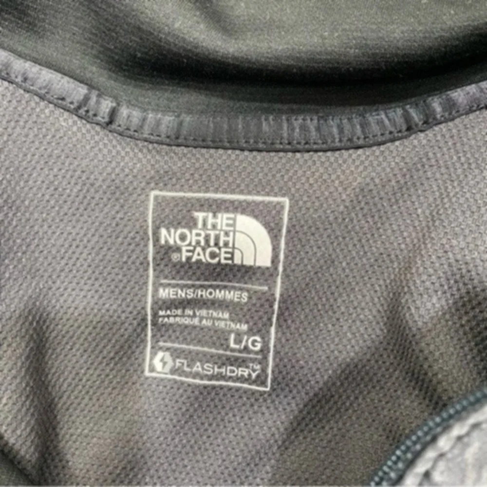 The North Face men’s 1/2 zipper dry fit jacket Size L Color Black/Gray/White